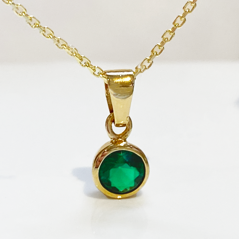 Jungle green droplet necklace