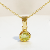 Wild green droplet necklace 